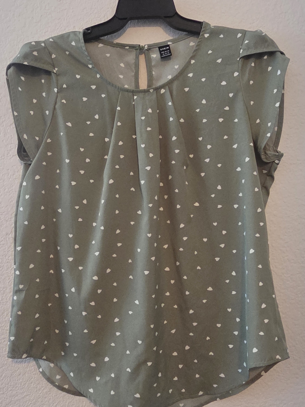 SHEIN Olive Green Heart-Print Cap Sleeve Blouse
